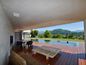 Moderne Luxusvilla mit Pool und Blick auf den Luganer See