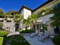 Prestigeträchtige Villa im mediterranen Stil mit Seeblick